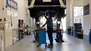 ヴォクシーの車検整備をタイムラプスでお届け